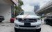 Bán Ford Everest 4x2 AT năm 2020, màu trắng