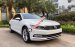 Cần bán gấp Volkswagen Passat 1.8 TSI 2017, màu trắng, nhập khẩu