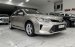Toyota Camry 2.5Q màu vàng cát xe sản xuất năm 2017 biển Hà Nội tên cá nhân
