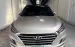 Hyundai Tucson 1.6 Turbo 2020, Giá bán: 696 triệu (có bớt Lộc), Ghi Vàng, nội thất Kem.