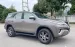 Chính chủ bán xe Fortuner 2019 số sàn