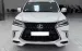 Bán Lexus LX570 sản xuất 2016, lăn bánh cực ít. Xe siêu mới.