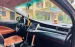 Tôi cần bán chiếc xe ô tô Toyota Innova 2.0E xe gđ sử dụng rất giữ gìn