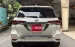 Cần bán xe Toyota Fortuner 2.7V AT 2017, màu trắng, giá 685tr