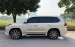 Em cần bán Lexus LX570 Vàng Cát xe sản xuất năm 2018 một chủ từ đầu. Cam kết xe đẹp không đâm đổ,